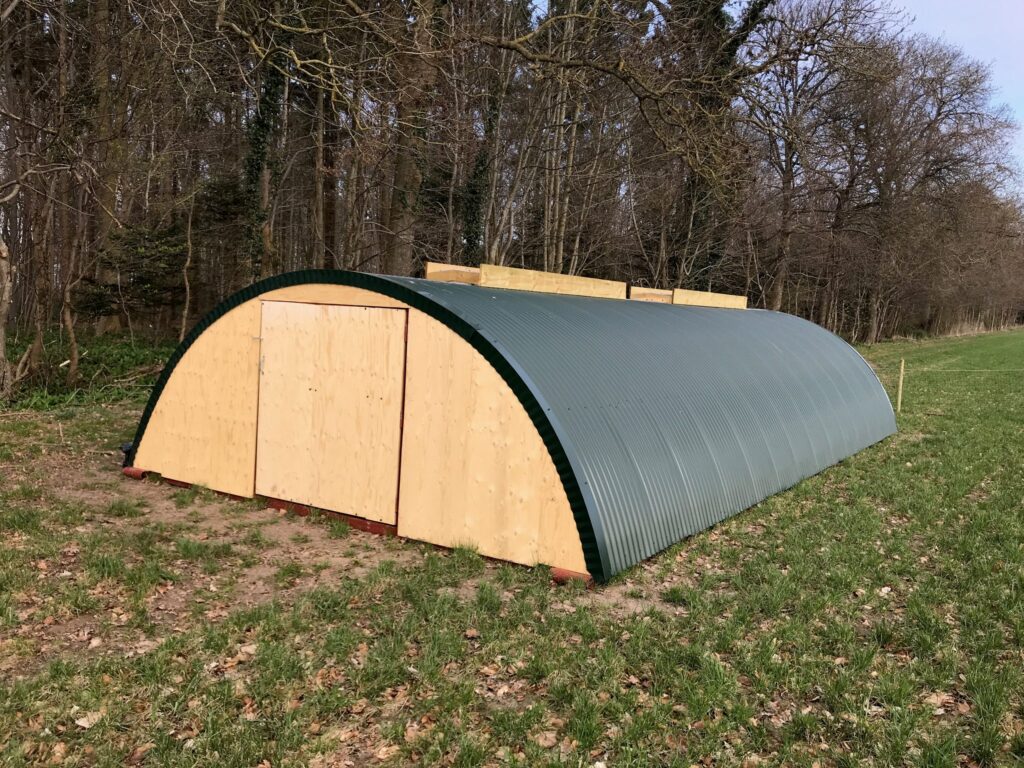 Geflügelhütte Standard (B 4,85 m x L 10,50 m x H 2,00 m)